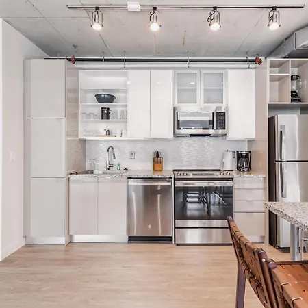 Dt Delight Downtown Living 2Bd2Ba Endless Access Apartment